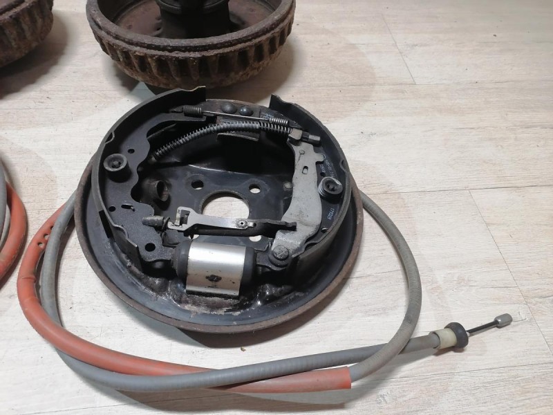 Almera G15 №12 барабан левый правый комплект