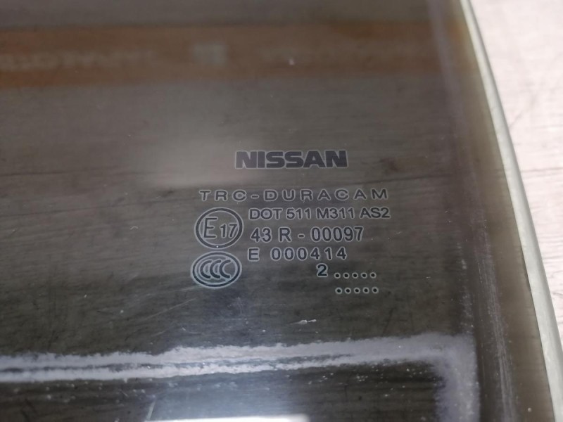 Almera G15 №12 стекло заднее левое 12