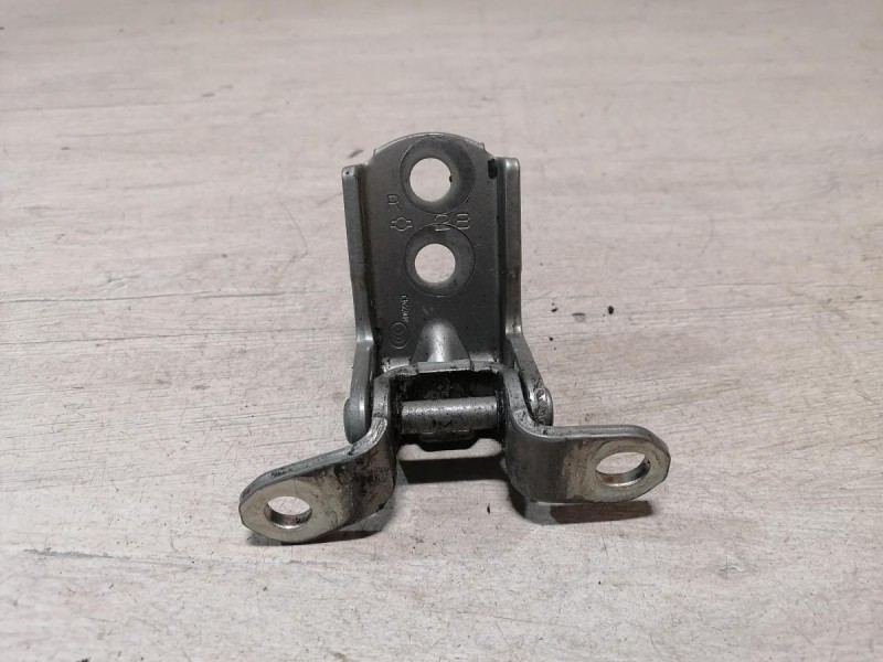 Almera G15 №12 петля двери задняя левая нижняя