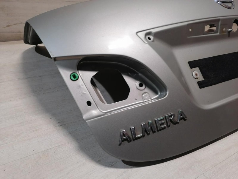 Almera G15 №12 крышка багажника деф