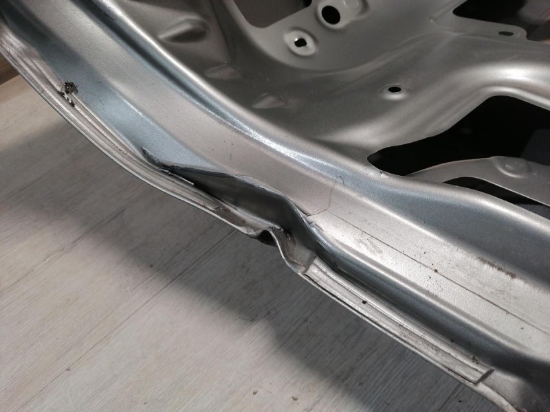 Almera G15 №12 крышка багажника деф