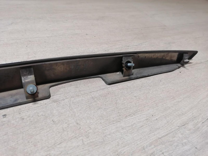 Almera G15 №12 молдинг крышки багажника
