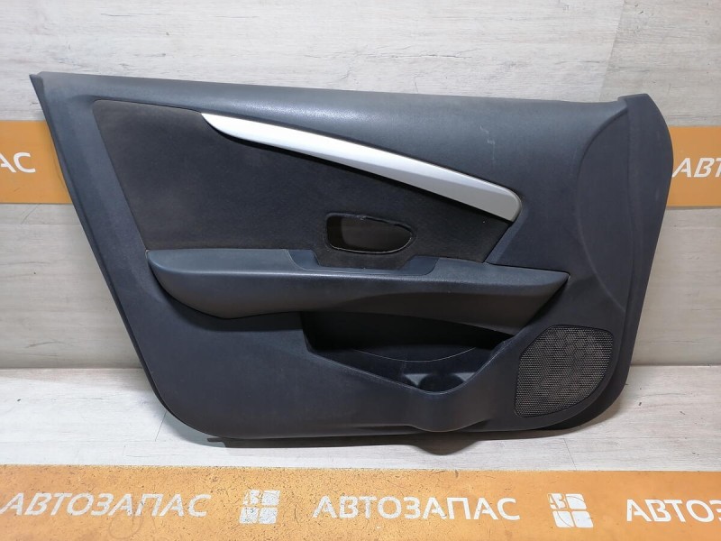 Almera G15 обшивка двери передняя левая эл