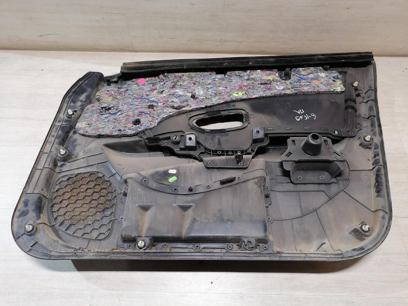 Almera G15 обшивка двери передняя левая эл