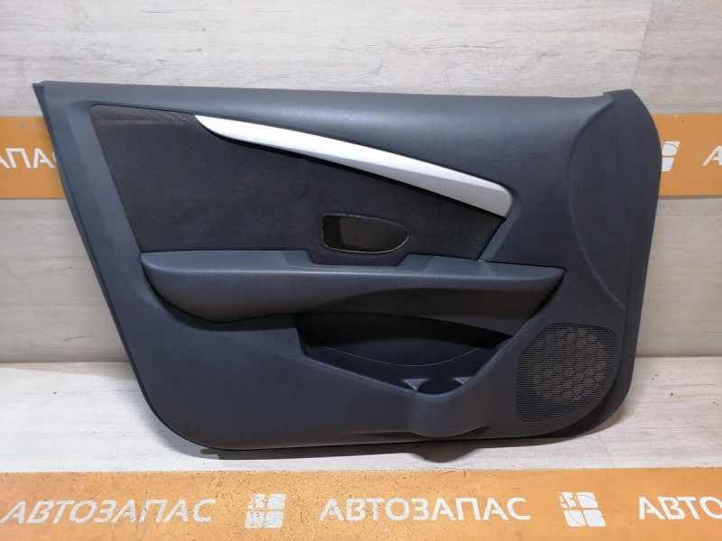 Almera G15 обшивка двери передняя левая эл