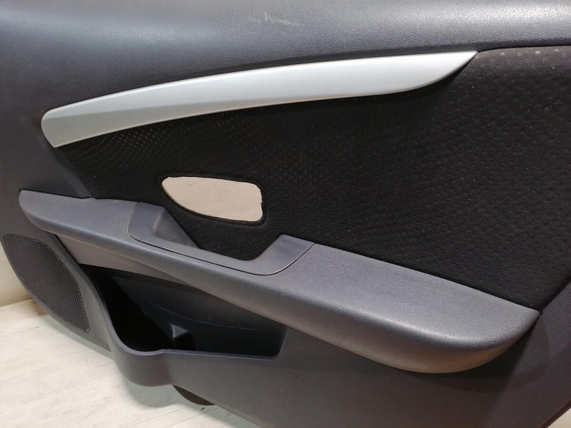 Almera G15 обшивка двери передняя правая эл