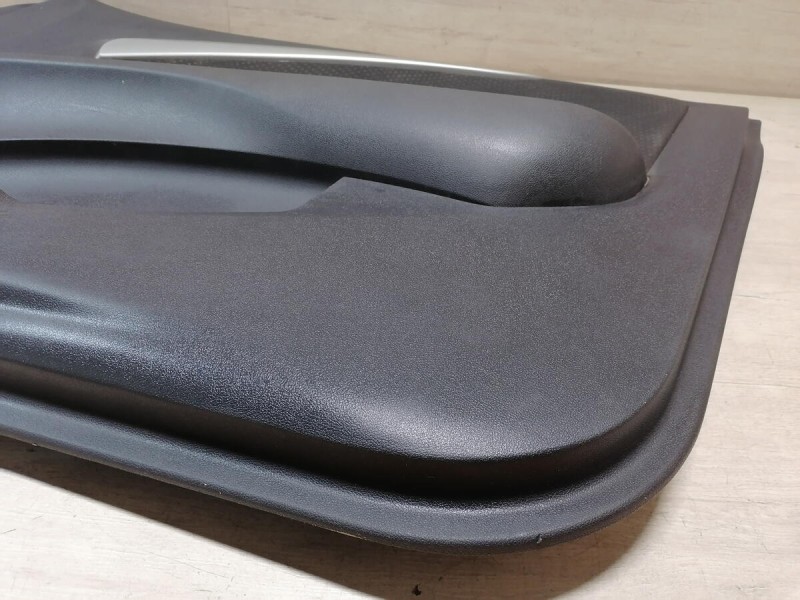 Almera G15 обшивка двери передняя правая эл