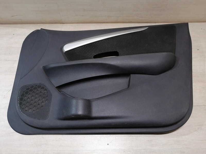 Almera G15 обшивка двери передняя правая эл