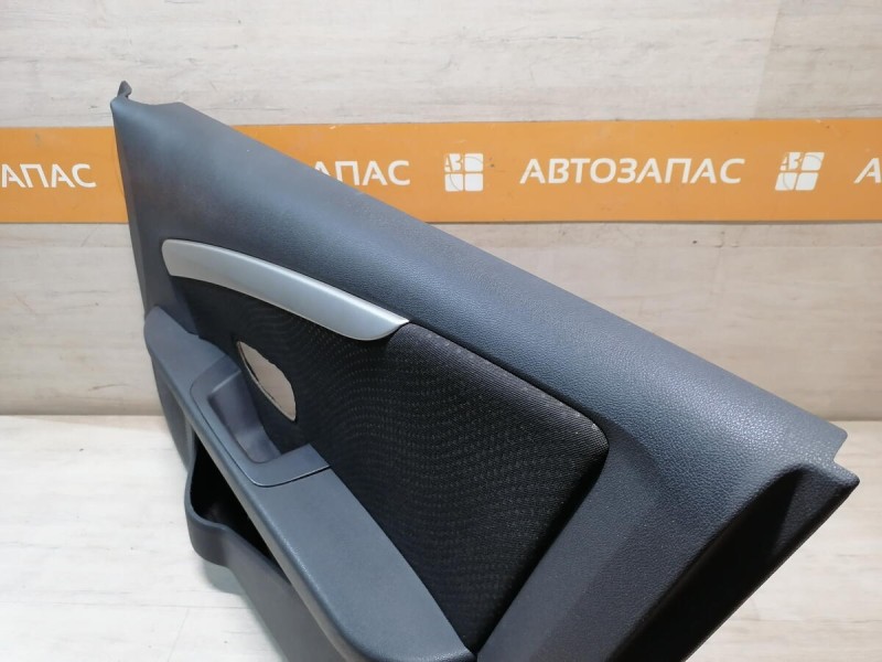 Almera G15 обшивка двери передняя правая эл