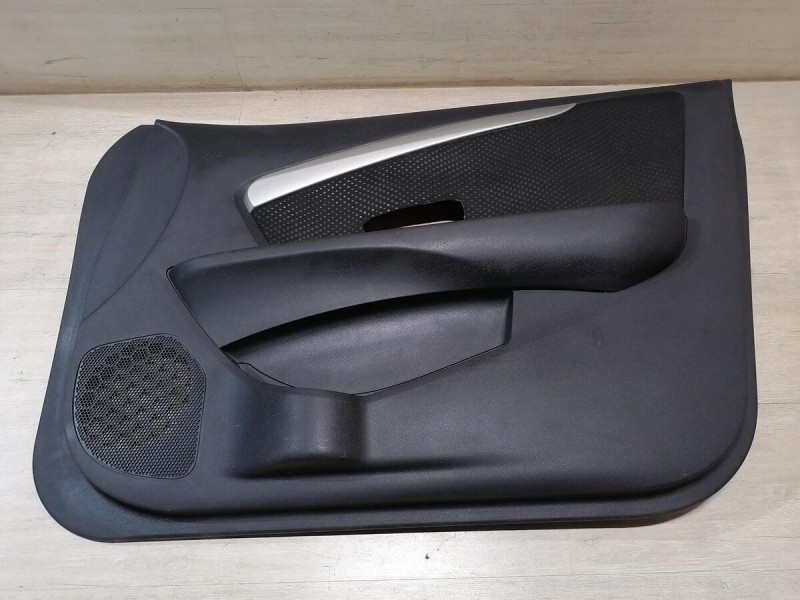 Almera G15 обшивка двери передняя правая эл