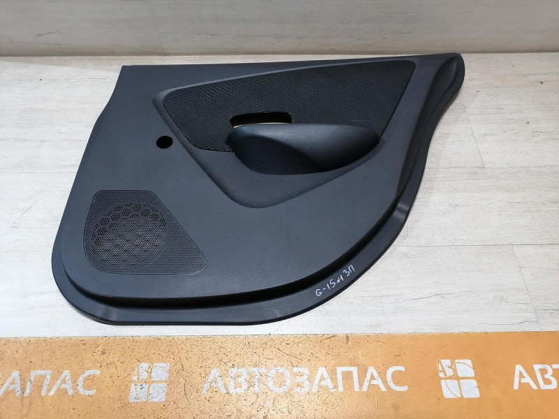 Almera G15 обшивка двери задняя правая мех