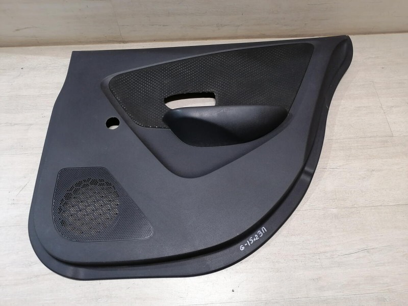 Almera G15 обшивка двери задняя правая мех