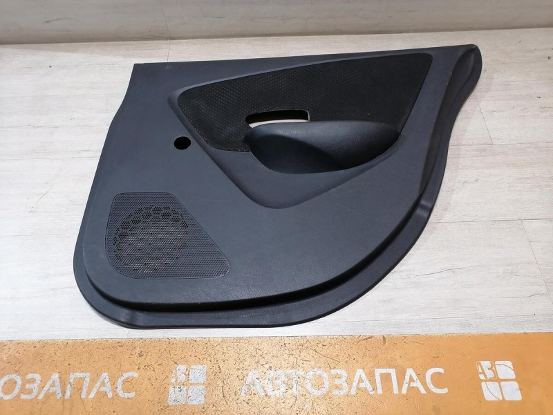 Almera G15 обшивка двери задняя правая мех