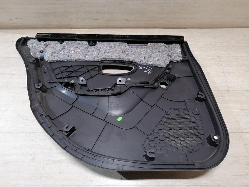 Almera G15 обшивка двери задняя правая мех