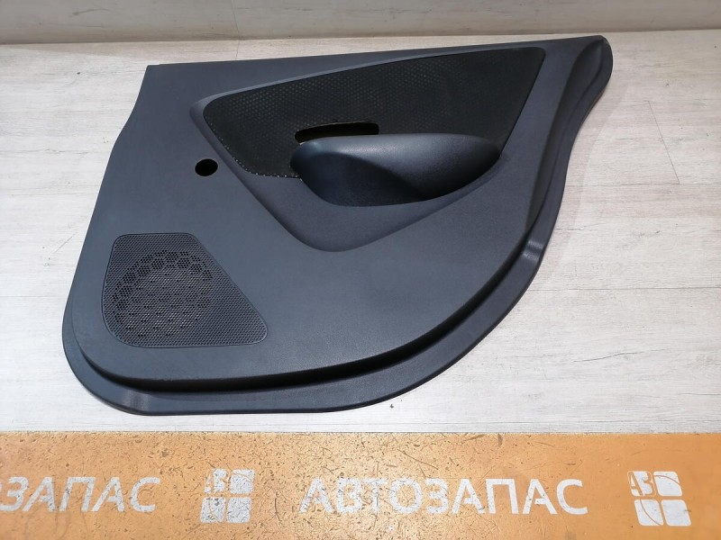Almera G15 обшивка двери задняя правая мех