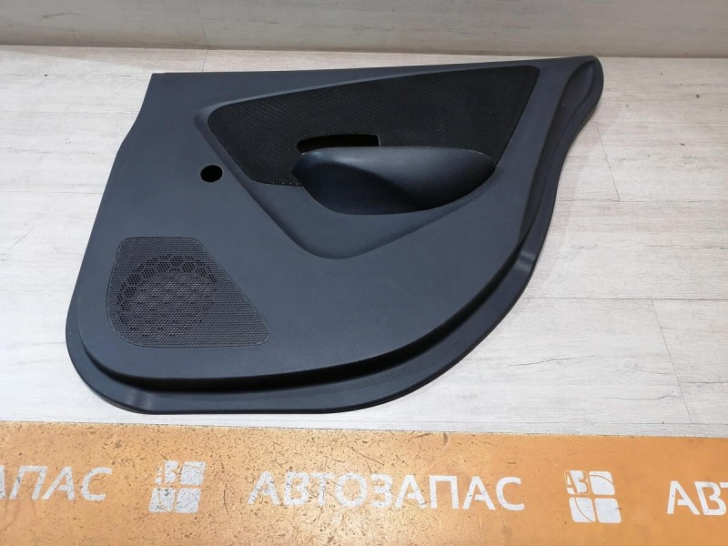 Almera G15 обшивка двери задняя правая мех