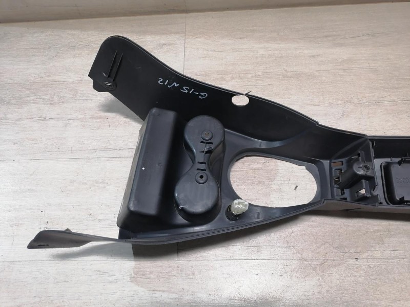 Almera G15 №12 консоль центральная в сборе