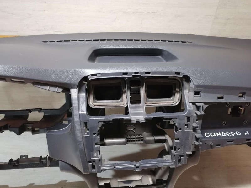 Sandero №18 торпедо деф