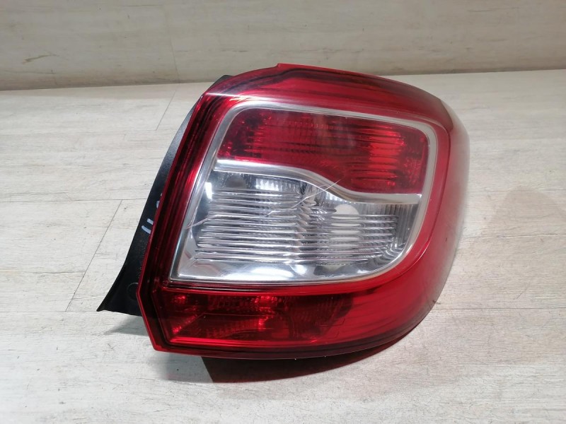 Sandero №18 фонарь правый деф