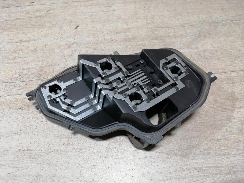 Sandero 2 плата фонаря правая