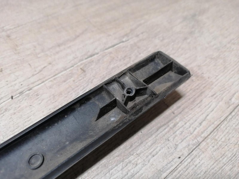 Logan ф2 №4 молдинг двери передний