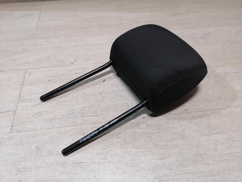 Sandero №17 подголовник заднего дивана к-кт