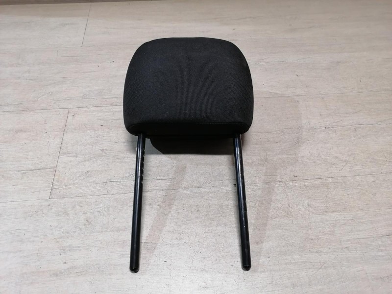 Sandero №17 подголовник заднего дивана к-кт