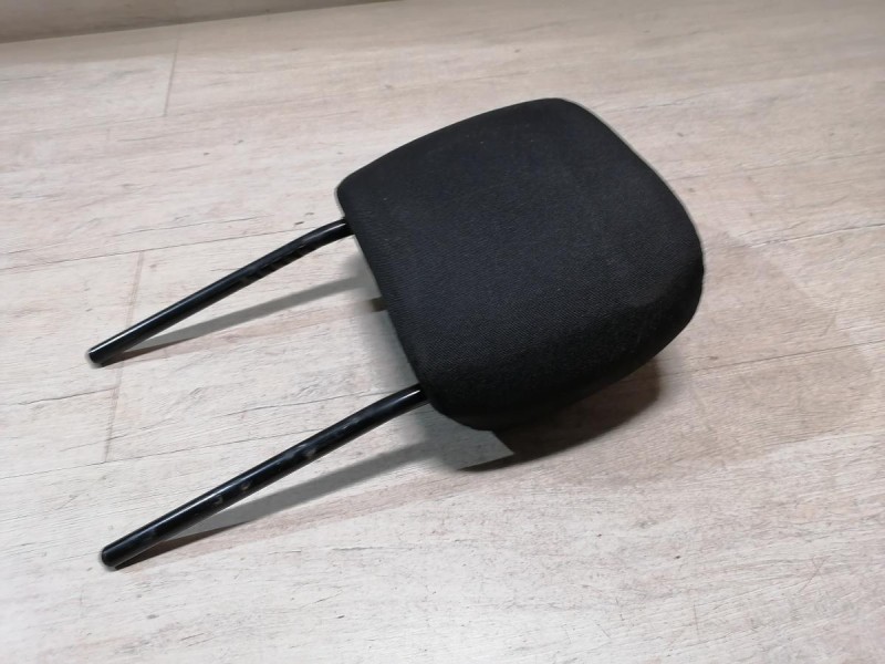 Sandero №17 подголовник заднего дивана к-кт