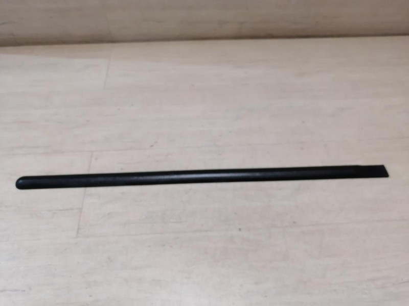 Logan ф1 №2 молдинг двери задний деф