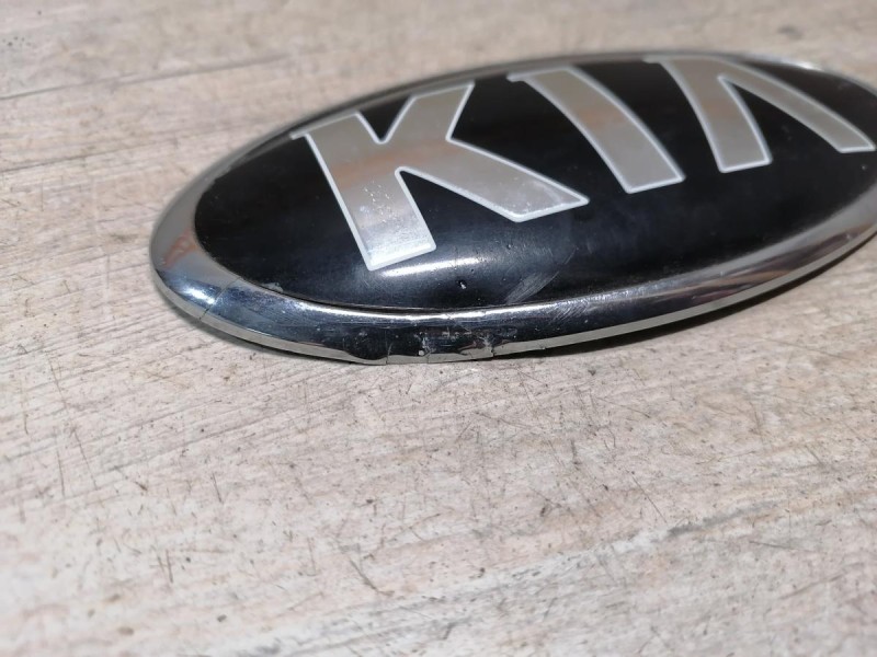 Rio 3 эмблема капота шильдик деф