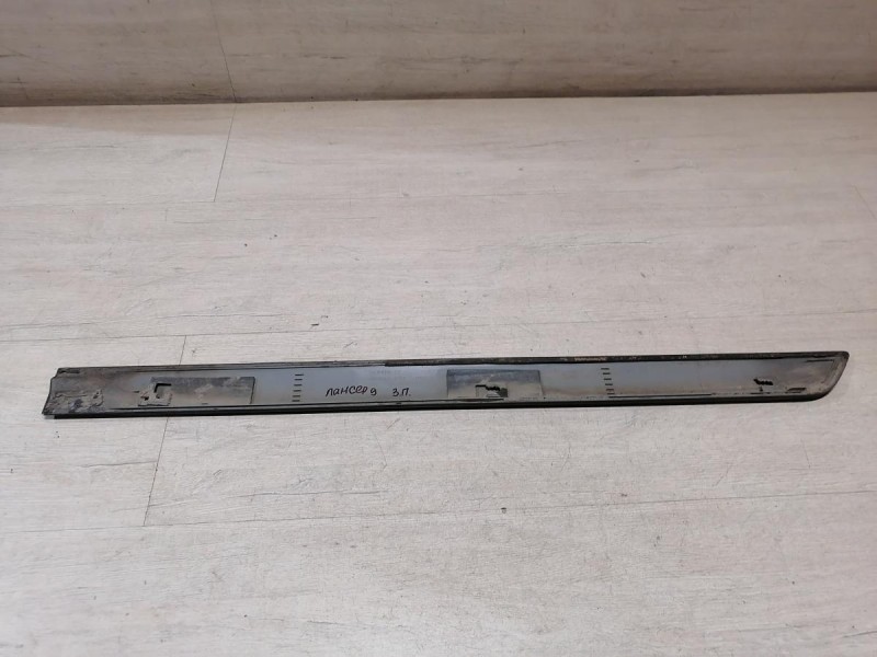 Lancer молдинг двери задний правый