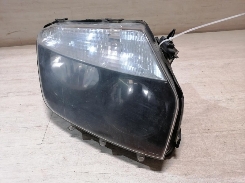 Duster №6 фара правая деф