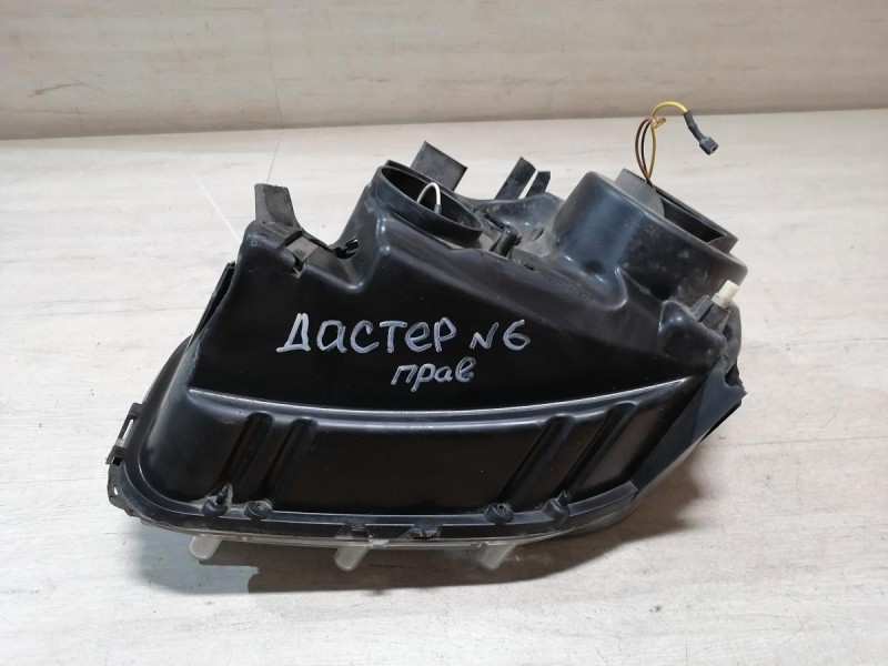 Duster №6 фара правая деф