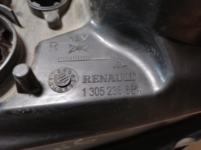 Duster №6 фара правая деф