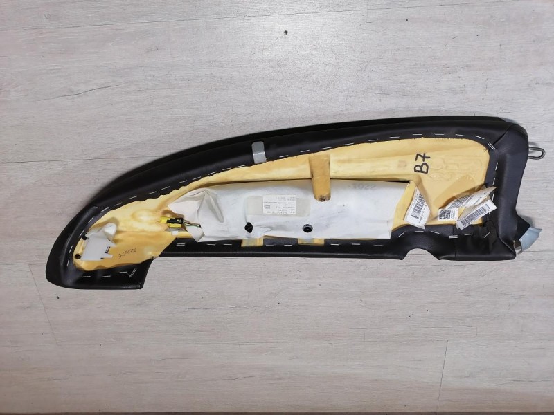Passat B7 боковина дивана со шторкой безопасности левая правая к-кт