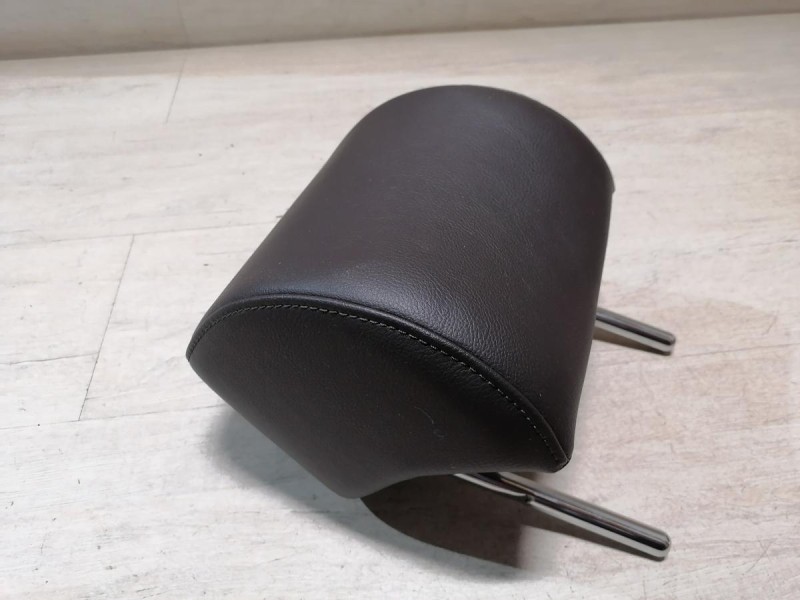 Passat B7 подголовник дивана 3шт к-кт