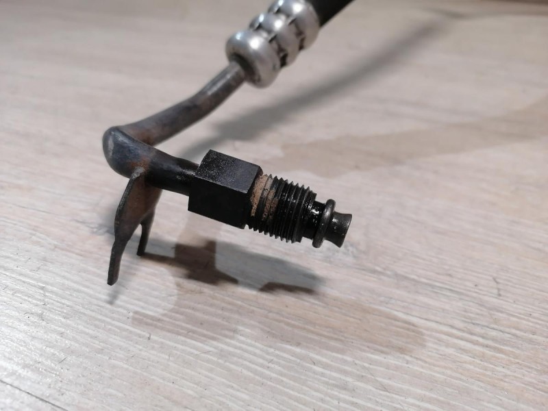 Duster №6 трубка ГУР подача 2,0