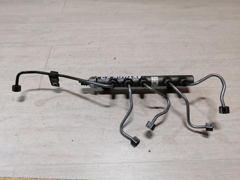 Actyon №2 рампа топливная датчик давления  трубка на форсунку в сборе