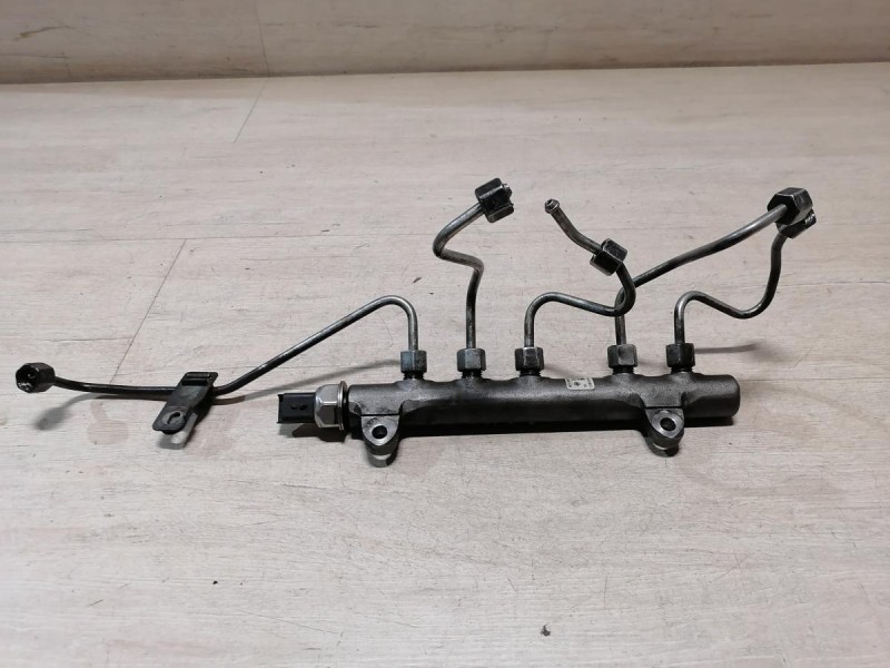 Actyon №2 рампа топливная датчик давления  трубка на форсунку в сборе