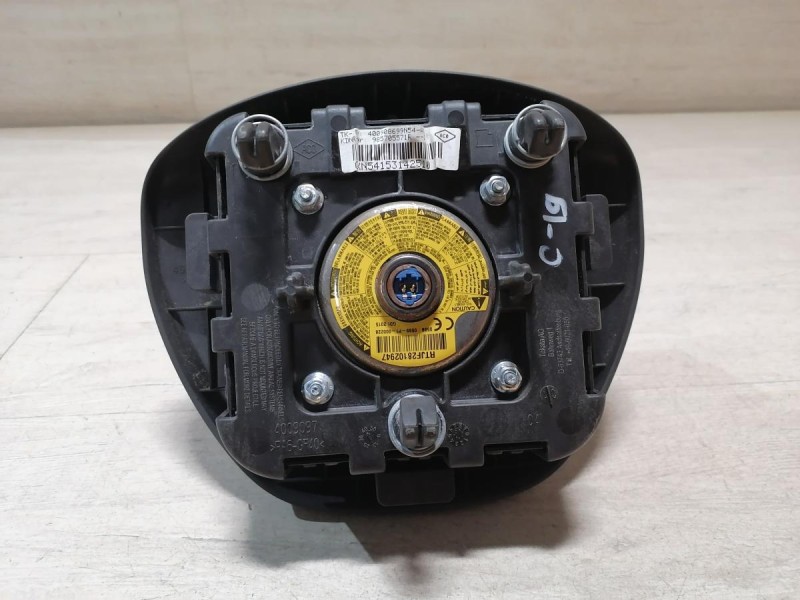 Sandero №19 подушка безопасности в руль до рест стрел