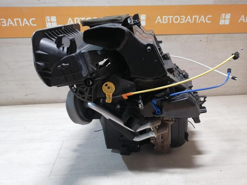 Sandero №19 печка корпус под кондиционер