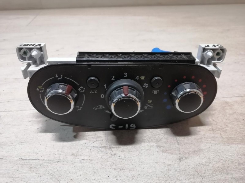 Sandero №19 блок управления кондиционером