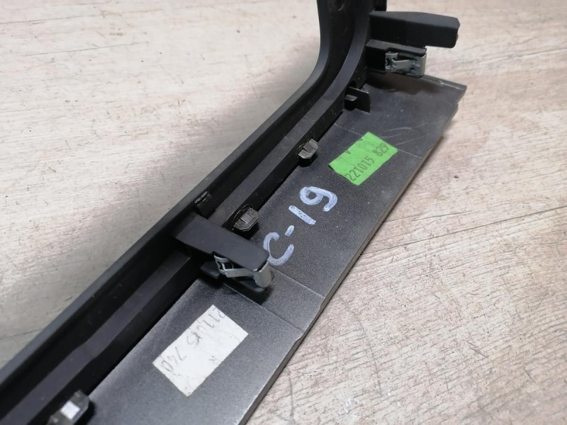 Sandero №19 рамка под магнитолу 2 дин