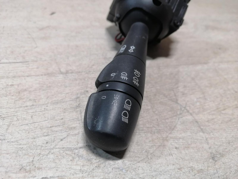 Sandero №19 переключатель поворотов с птф