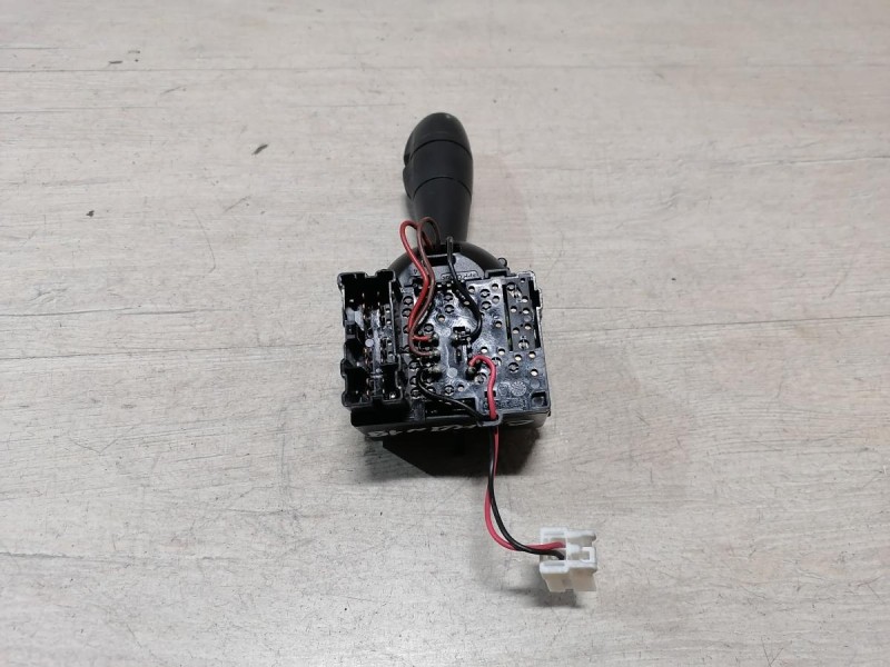 Sandero №19 переключатель поворотов с птф