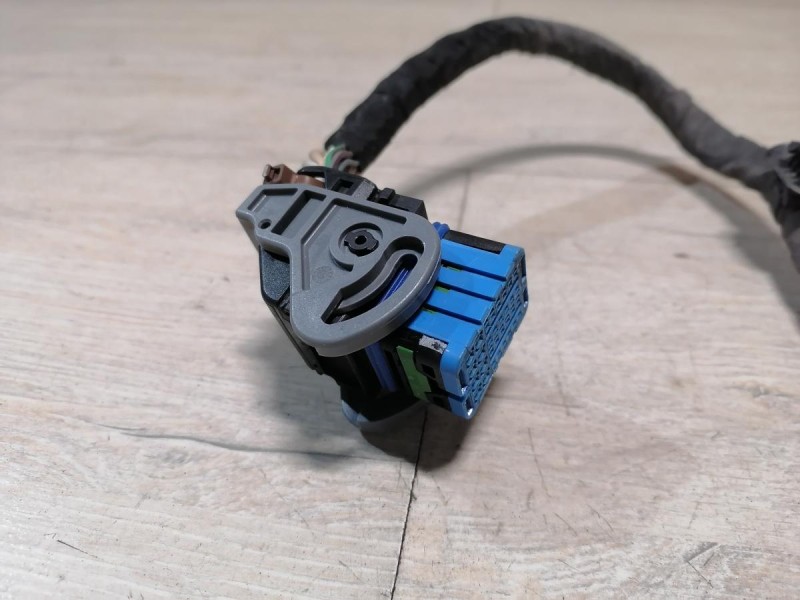 Sandero №19 проводка на коробку робот