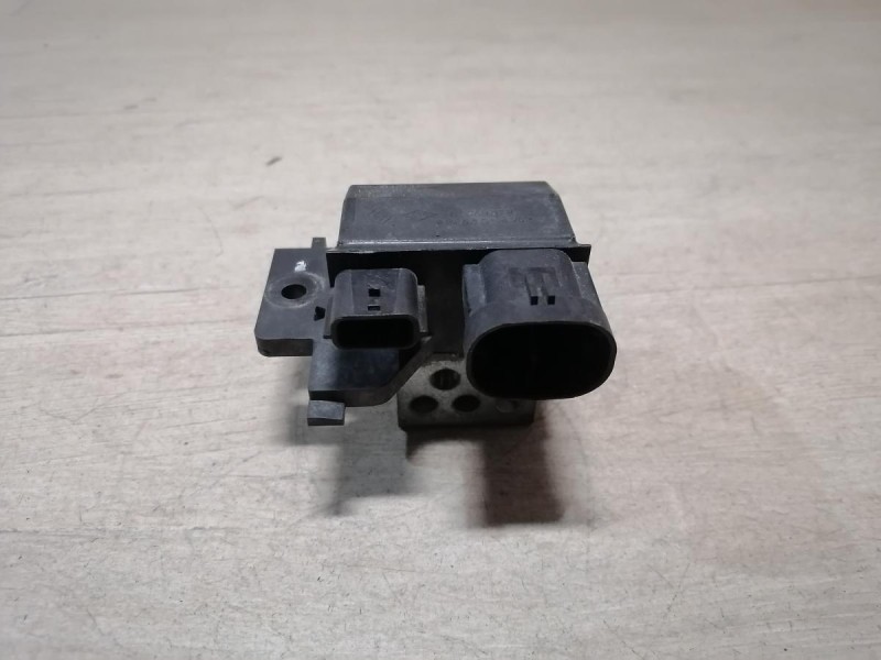 Sandero №19 резистор вентилятора охлаждения двигателя