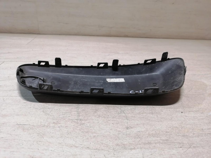 Sandero №19 накладка переднего бампера правая