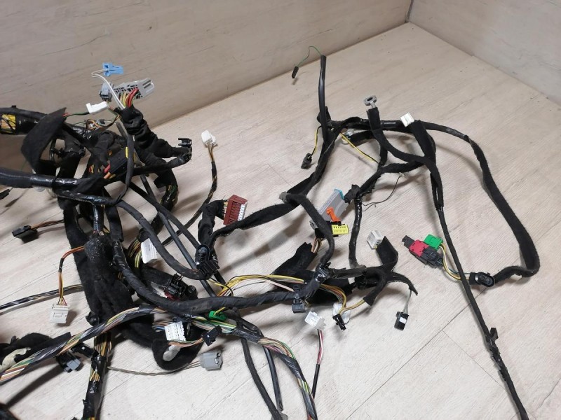 Sandero №19 проводка салона 8кл робот