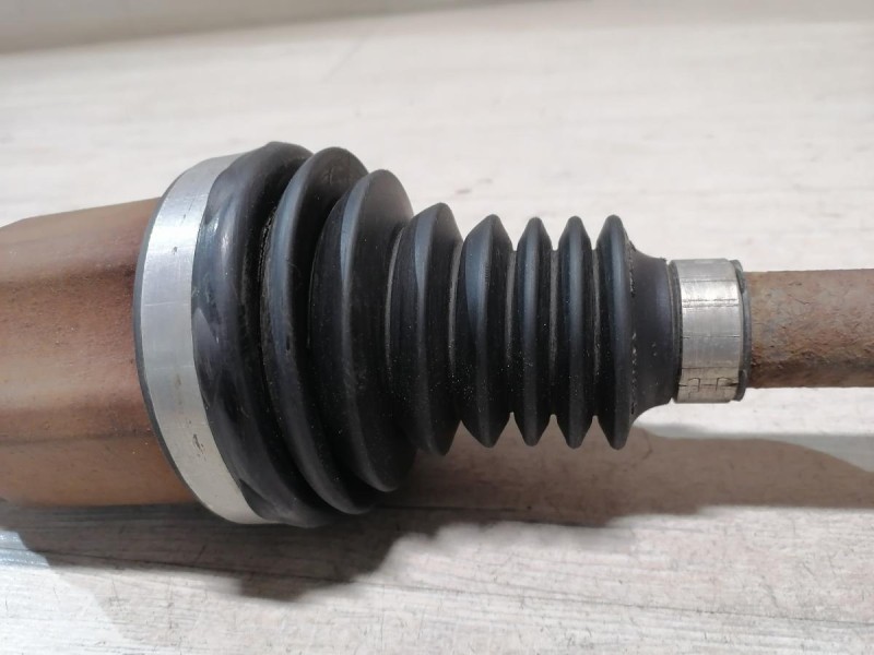 Sandero №19 привод левый робот